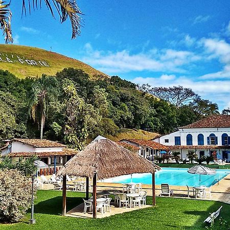 Hotel Fazenda Villa-Forte エンジェニェイロ・パッソス エクステリア 写真