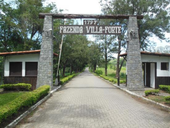 Hotel Fazenda Villa-Forte エンジェニェイロ・パッソス エクステリア 写真