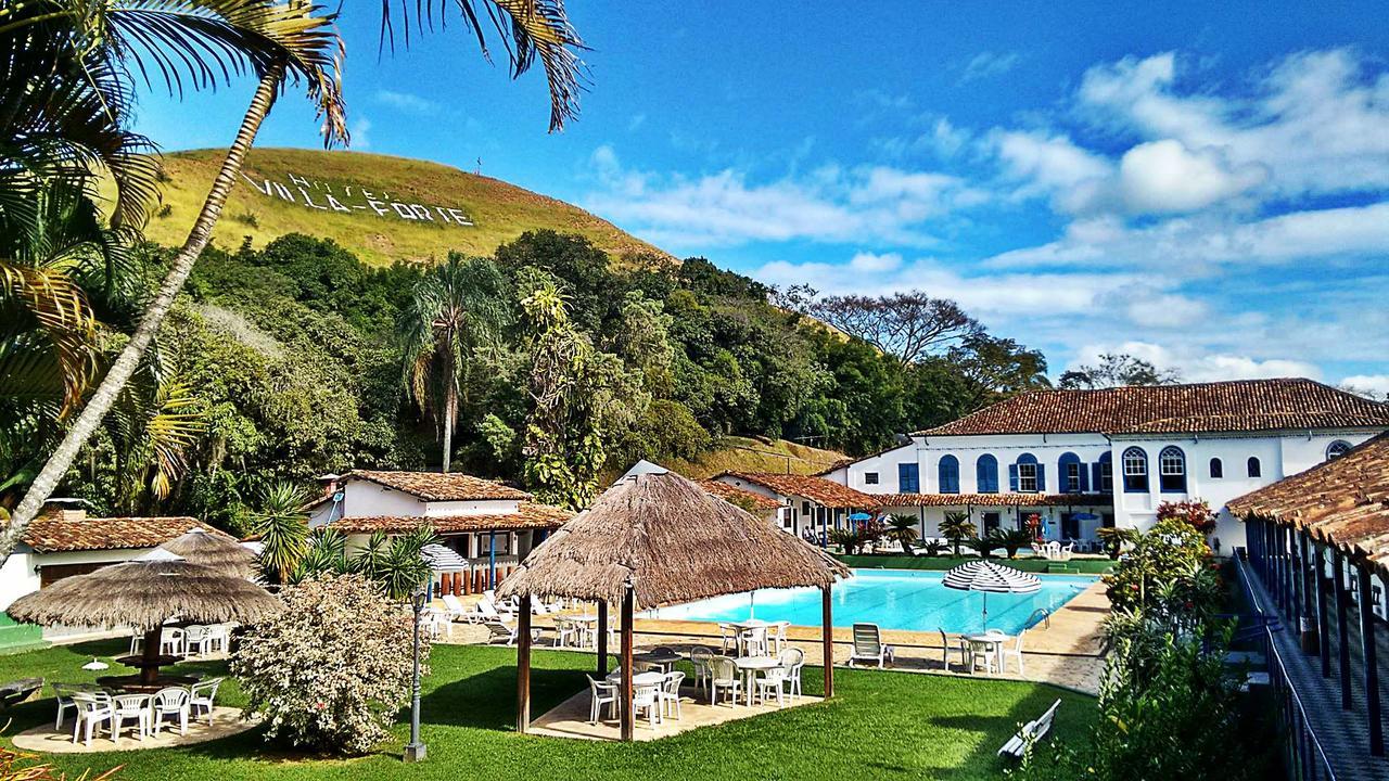 Hotel Fazenda Villa-Forte エンジェニェイロ・パッソス エクステリア 写真