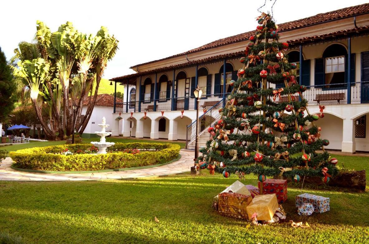 Hotel Fazenda Villa-Forte エンジェニェイロ・パッソス エクステリア 写真